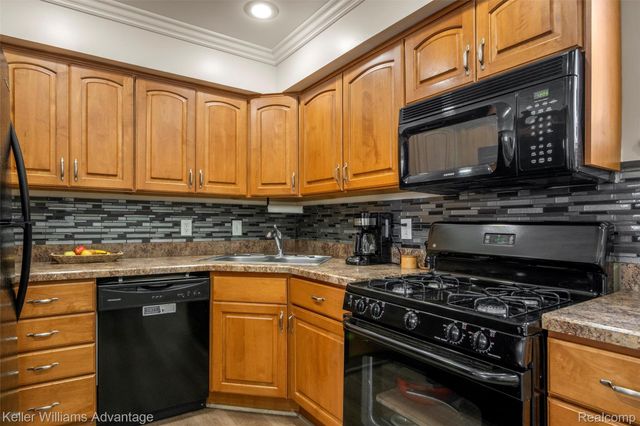 38478 Loruss Avenue, Westland, MI 48186