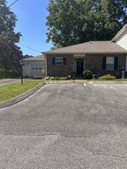 109 Eastdale Ln, Dickson, TN 37055