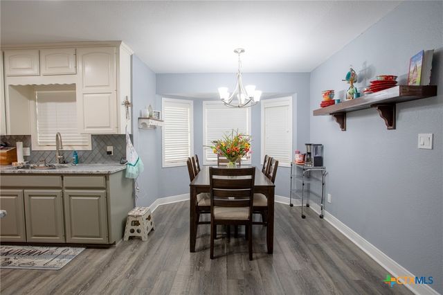 111 Lexington Lane, Victoria, TX 77901