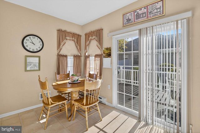 147 BURHOLME DR, Hamilton, NJ 08691