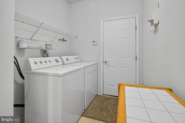 147 BURHOLME DR, Hamilton, NJ 08691