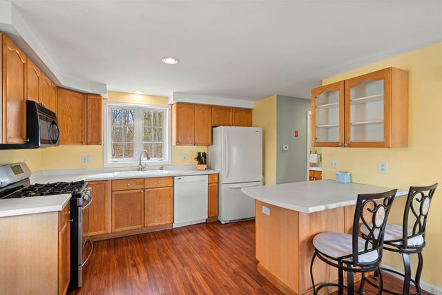 5 Magnolia Lane, Derry, NH 03038