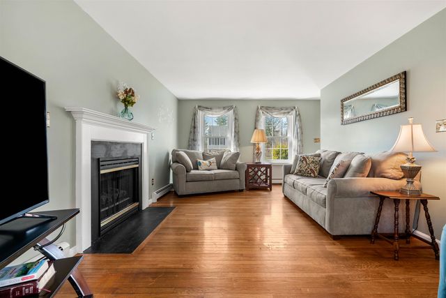 5 Magnolia Lane, Derry, NH 03038