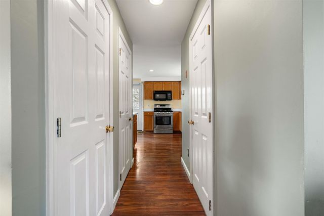 5 Magnolia Lane, Derry, NH 03038