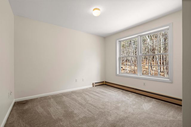 5 Magnolia Lane, Derry, NH 03038