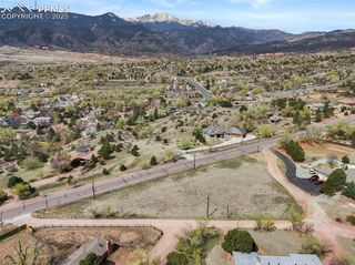 1725 Mesa Road, Colorado Springs, CO 80904