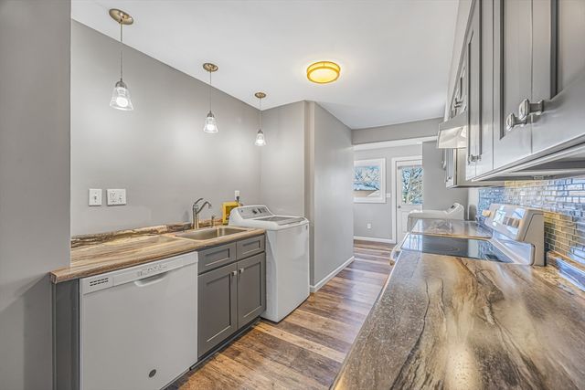 82 Mitchell Drive 82, Chicopee, MA 01022