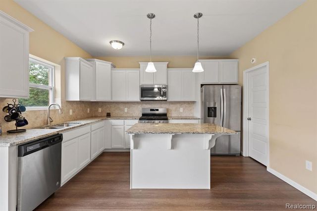 7081 Chandler Drive Drive, Belleville, MI 48111