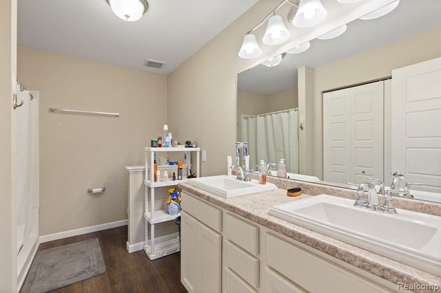 7081 Chandler Drive Drive, Belleville, MI 48111