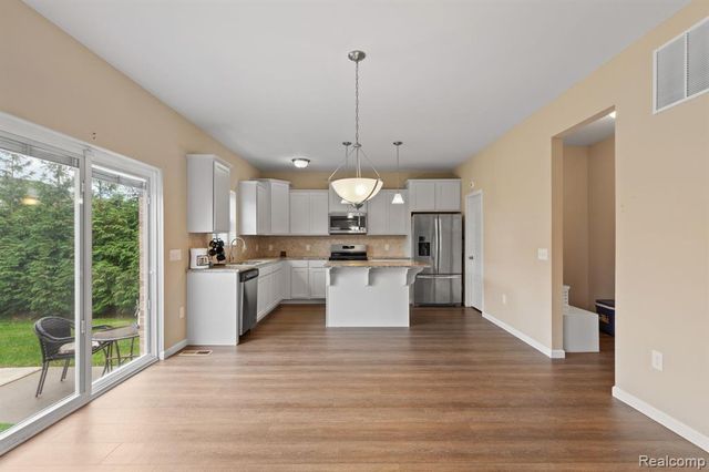 7081 Chandler Drive Drive, Belleville, MI 48111