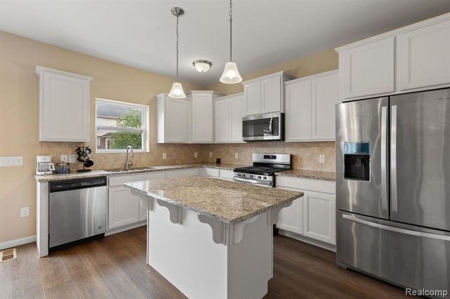 7081 Chandler Drive Drive, Belleville, MI 48111