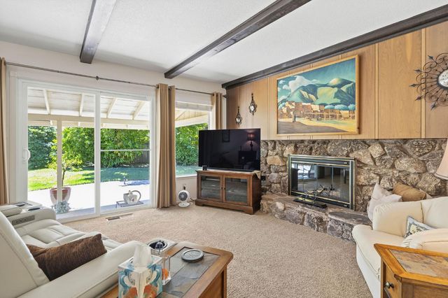 978 Greenhurst Way, Sacramento, CA 95831