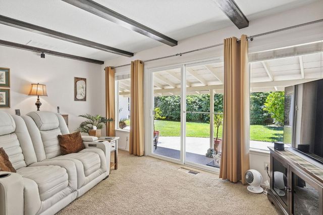 978 Greenhurst Way, Sacramento, CA 95831