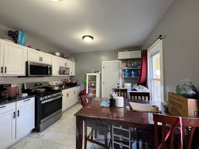 409 Poplar Street, New Haven, CT 06513