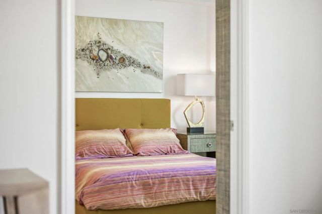 425 W Beech 1607, San Diego, CA 92101