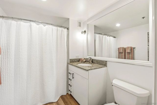 425 W Beech 1607, San Diego, CA 92101