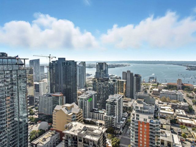 425 W Beech 1607, San Diego, CA 92101