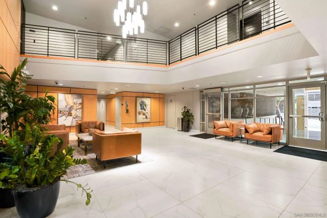 425 W Beech 1607, San Diego, CA 92101