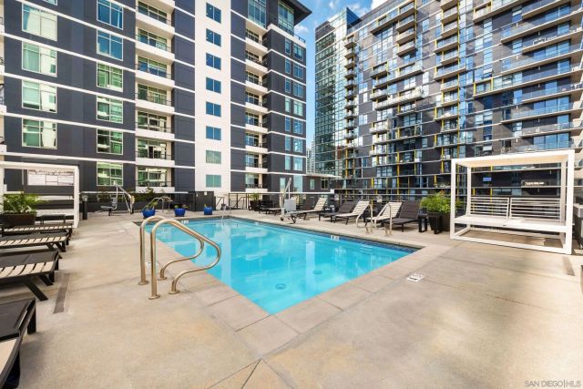 425 W Beech 1607, San Diego, CA 92101