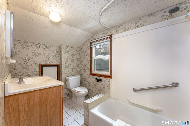 131 Greenwood Street, Watertown, CT 06795