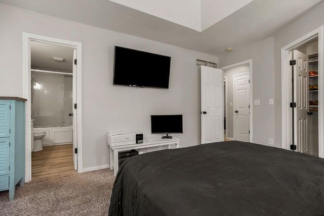 2125 SE 6th Terrace, Lee's Summit, MO 64063