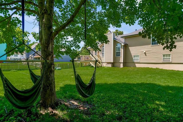 2125 SE 6th Terrace, Lee's Summit, MO 64063