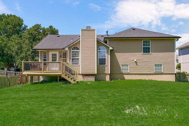 2125 SE 6th Terrace, Lee's Summit, MO 64063