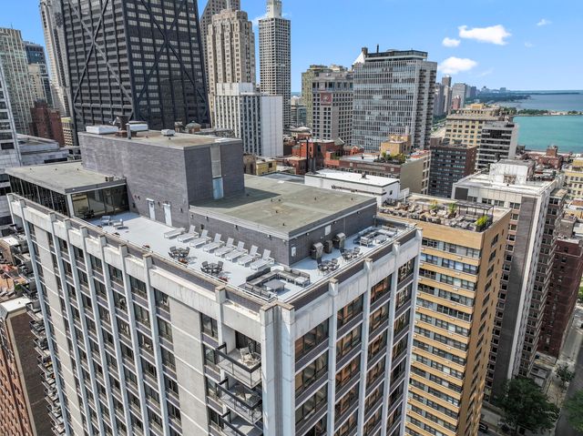 222 E Pearson Street 1706, Chicago, IL 60611