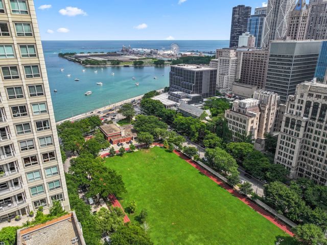 222 E Pearson Street 1706, Chicago, IL 60611