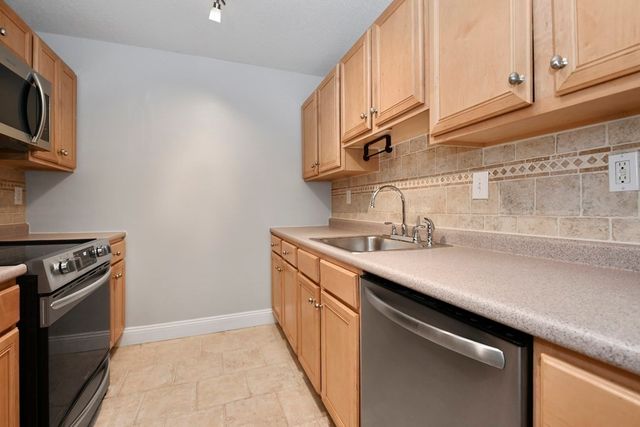 200 Market 3305, Lowell, MA 01852