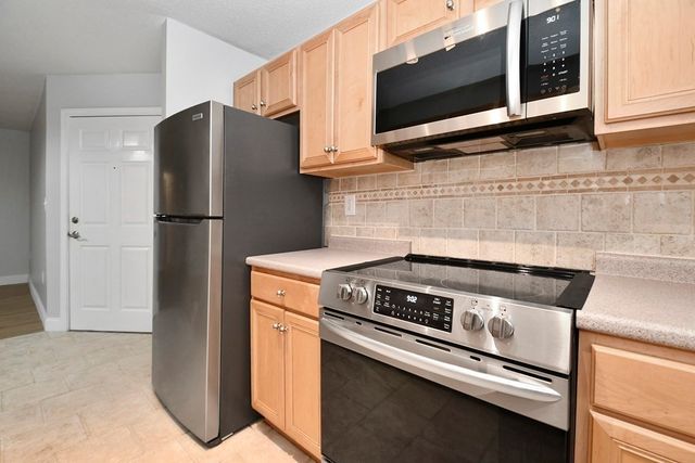 200 Market 3305, Lowell, MA 01852