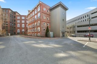 200 Market 3305, Lowell, MA 01852
