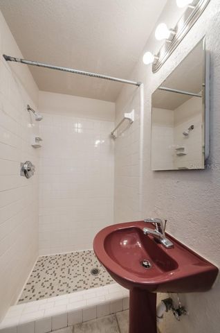5401 5TH AVENUE N, St Petersburg, FL 33710
