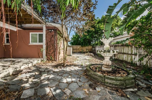 5401 5TH AVENUE N, St Petersburg, FL 33710