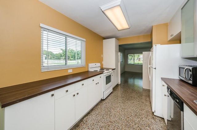 5401 5TH AVENUE N, St Petersburg, FL 33710