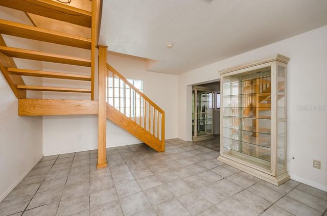 5401 5TH AVENUE N, St Petersburg, FL 33710