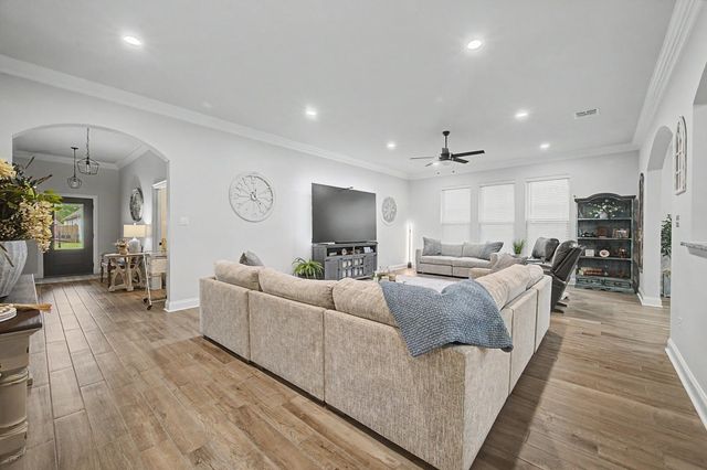 349 Taylor James Way, Houma, LA 70364