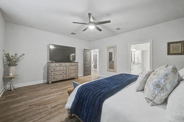 349 Taylor James Way, Houma, LA 70364