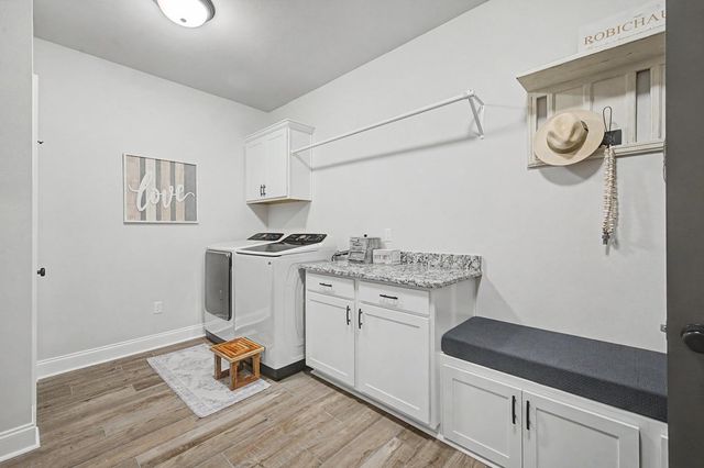 349 Taylor James Way, Houma, LA 70364
