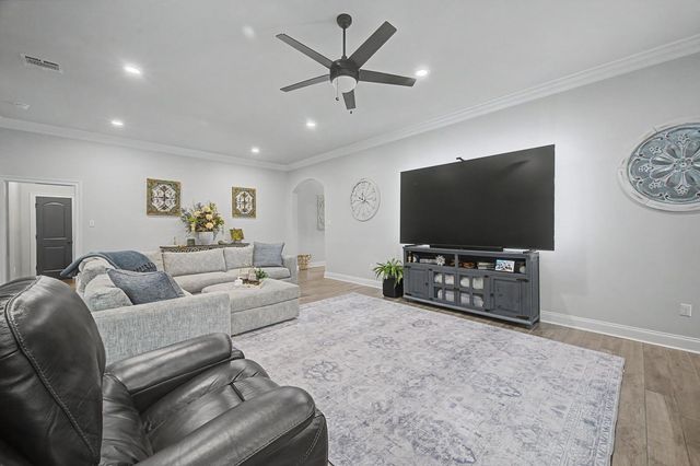 349 Taylor James Way, Houma, LA 70364