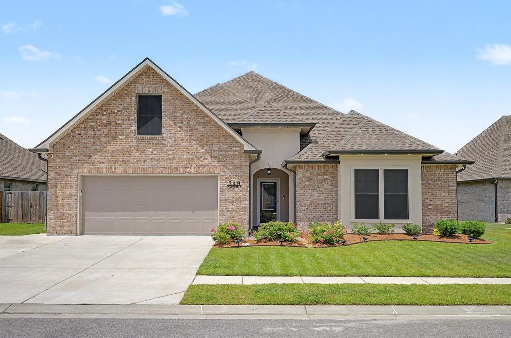 349 Taylor James Way, Houma, LA 70364