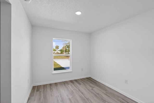 1115 F Avenue A, Fort Pierce, FL 34950