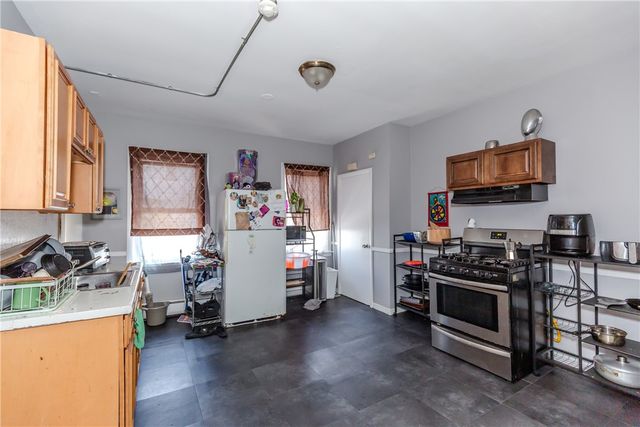 53 Fairmount Avenue, Providence, RI 02908