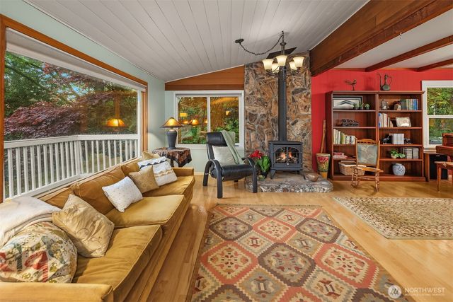10408 238th Way SE, Issaquah, WA 98027