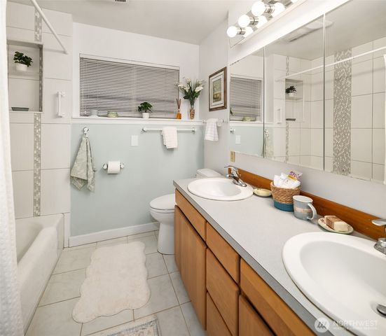 10408 238th Way SE, Issaquah, WA 98027