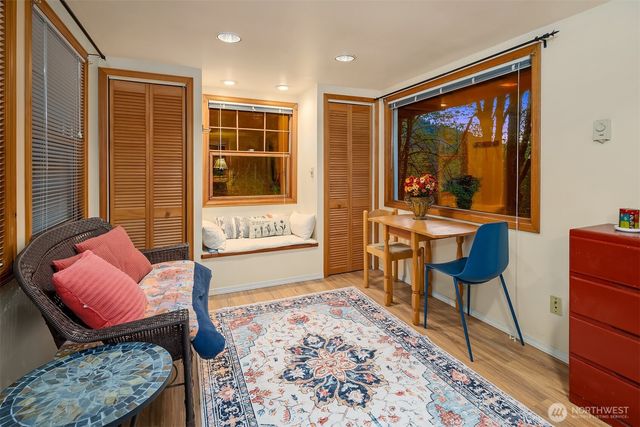 10408 238th Way SE, Issaquah, WA 98027