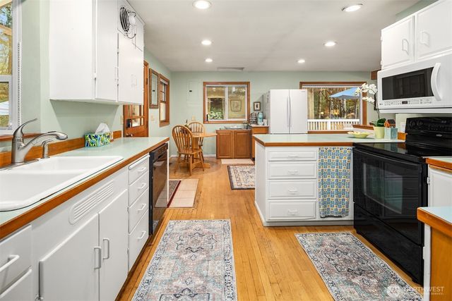 10408 238th Way SE, Issaquah, WA 98027