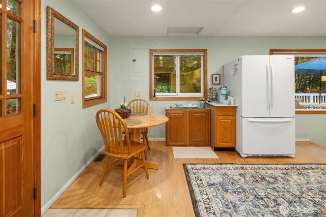 10408 238th Way SE, Issaquah, WA 98027