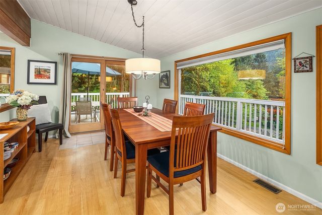 10408 238th Way SE, Issaquah, WA 98027