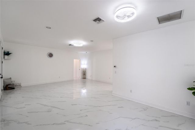 2432 NE 33RD COURT, Ocala, FL 34470